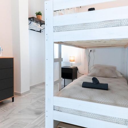 Downtown Apartment With Private Terrace & Jacuzzi Siviglia Esterno foto